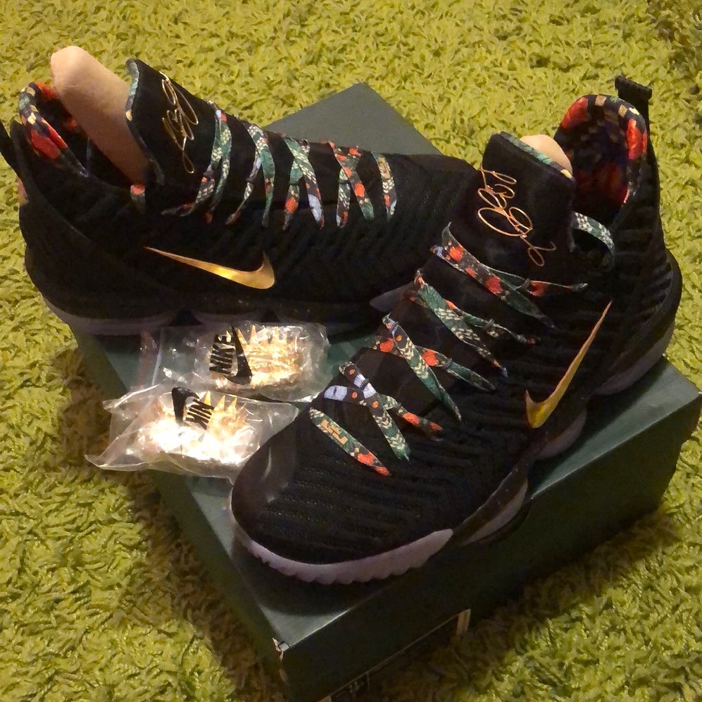 Nike Lebron 16 “Watch the Throne”